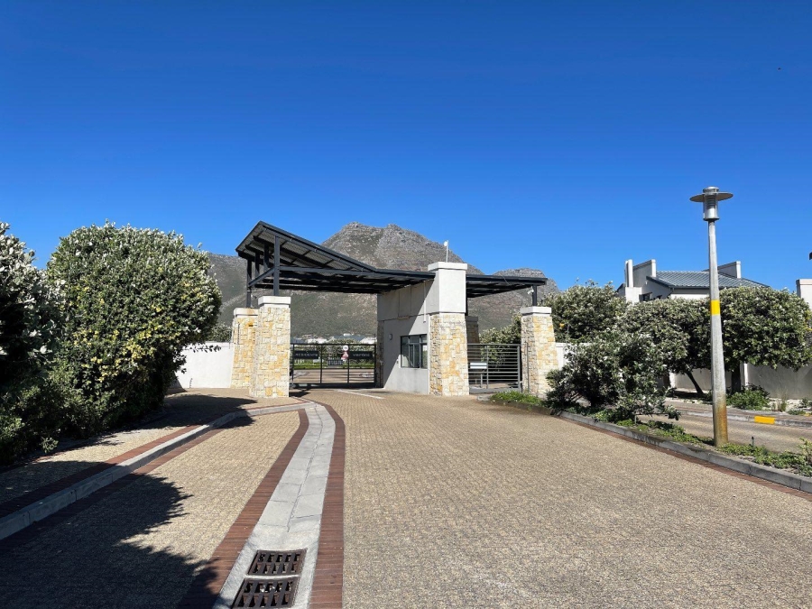 2 Bedroom Property for Sale in Muizenberg Western Cape